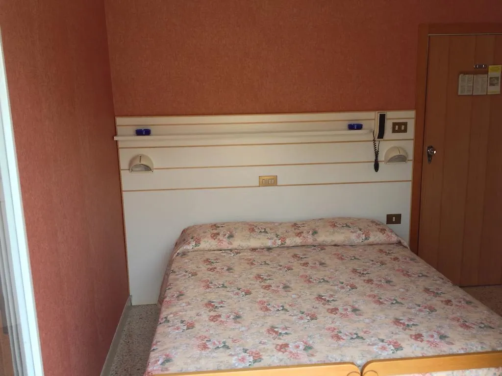Hotel Emma Nord Rimini 3*,